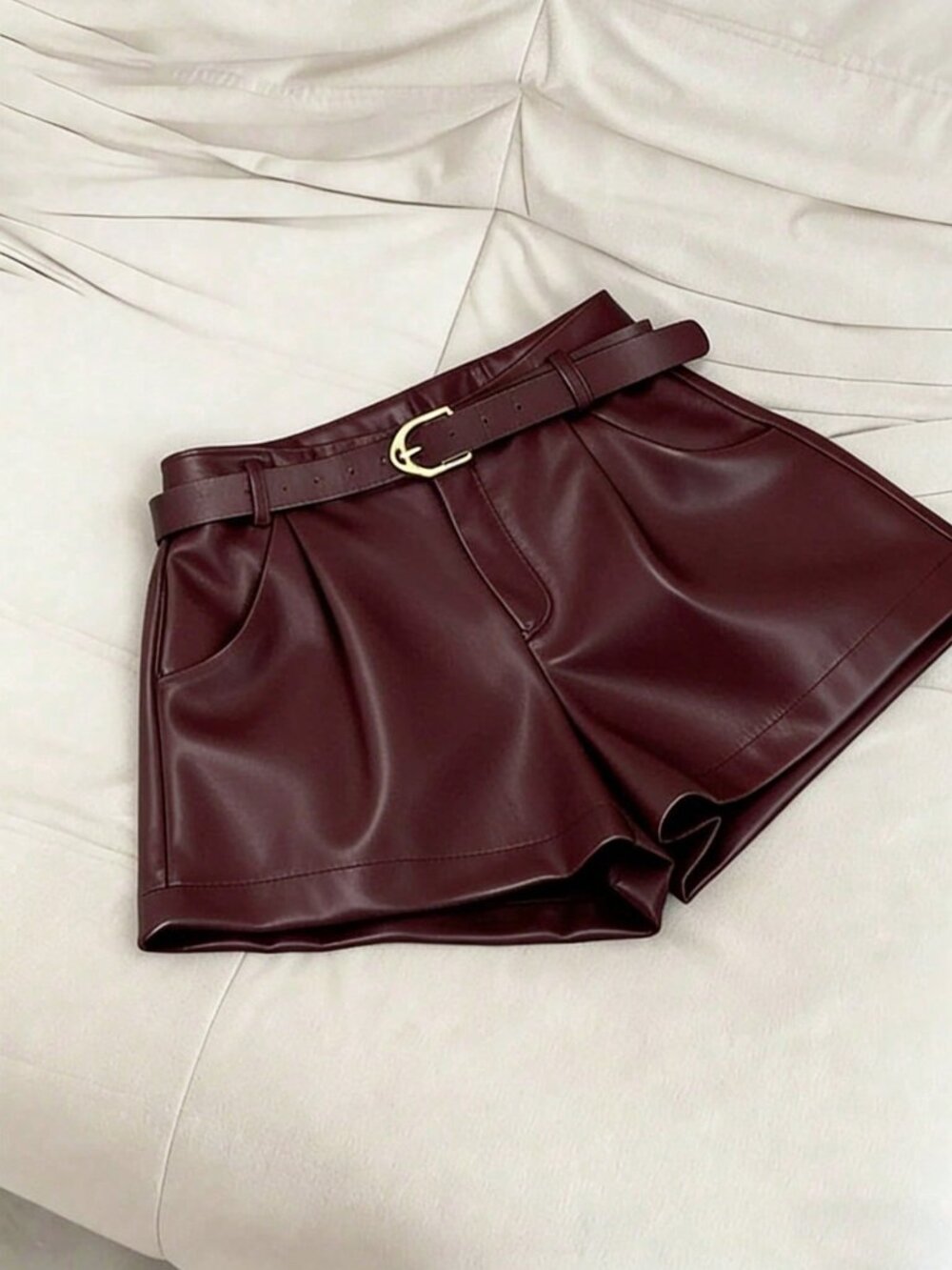 Burgundy Casual Women's Pleated Waist Shorts